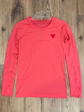 Lululemon x Disney Swiftly Tech Long Sleeve Shirt In Lip Gloss Size 6